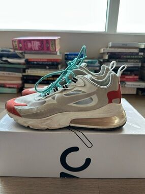 Athletic Sneakers with Teal Laces and Coral Accents